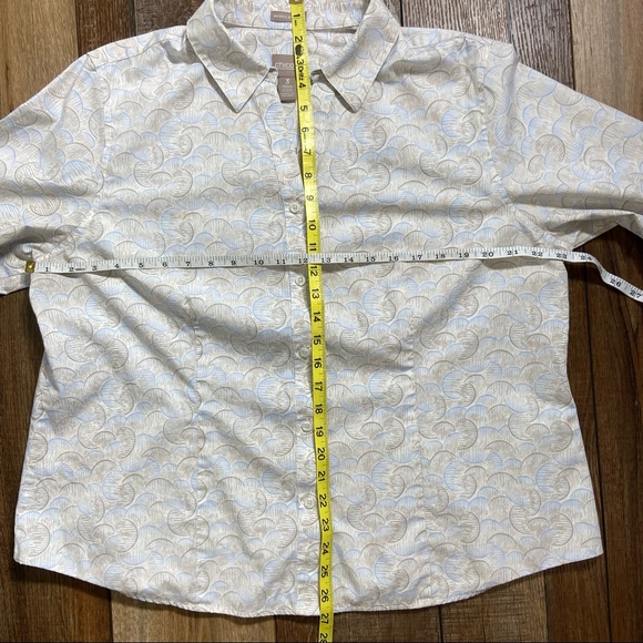 Chico's V Neck Button Down Blouse Size 3 - Picture 8 of 11